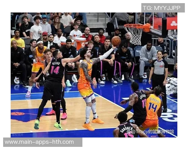 小卡本赛季抢断与罚球双双领跑联盟展现超强实力 小卡本赛季抢断与罚球双双领跑联盟展现超强实力